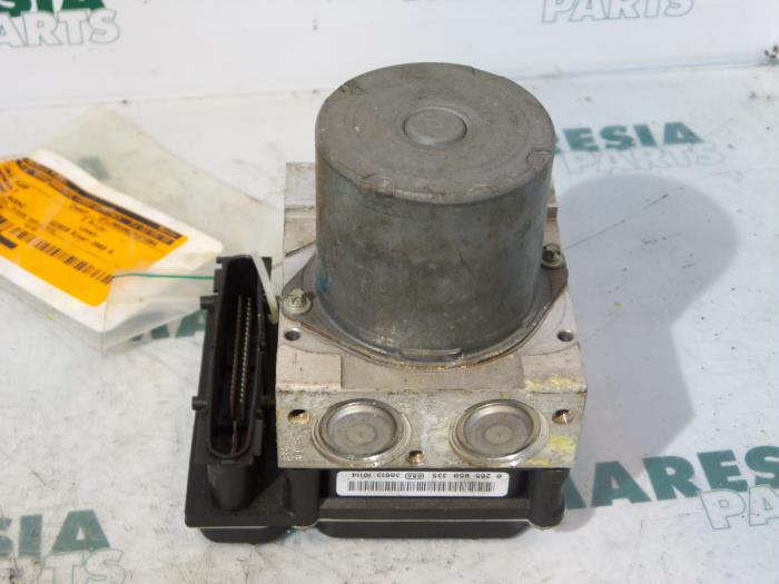 Used ABS pump Renault Scénic II (JM) 1.9 dCi 120 Price € 75,00 Margin scheme offered by Maresia Parts