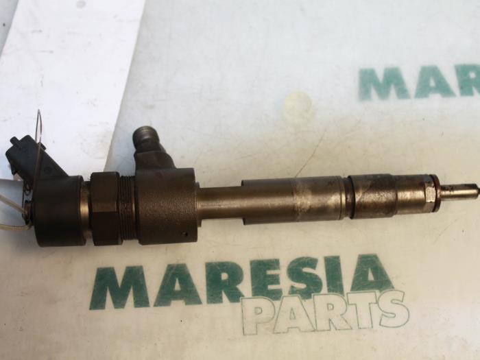 Gebrauchte Einspritzdüse (Diesel) Lancia Lybra SW 1.9 JTD Preis € 75,00 Margenregelung angeboten von Maresia Parts