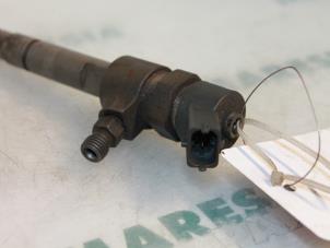 Einspritzdüse (Diesel) van een Lancia Lybra SW 1.9 JTD 2000