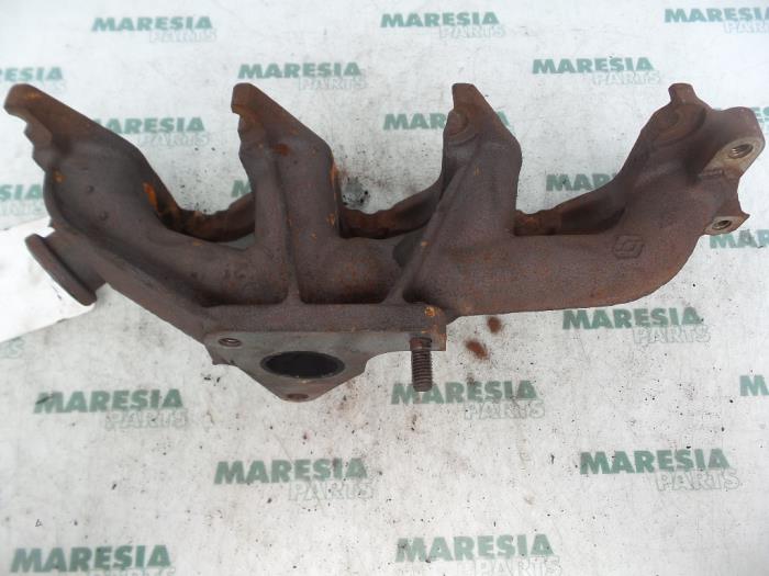 Gebrauchte Abgaskrümmer Renault Laguna II (BG) 1.9 dCi 120 Preis € 50,00 Margenregelung angeboten von Maresia Parts