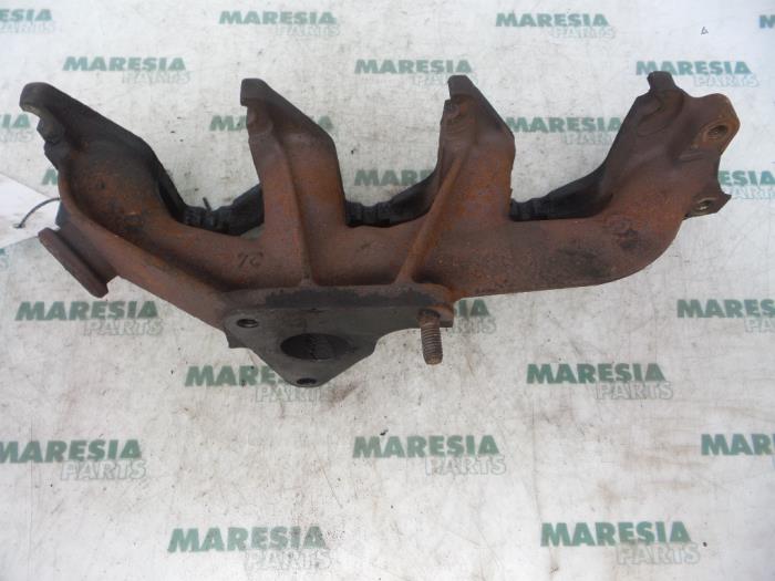 Gebrauchte Abgaskrümmer Renault Laguna II (BG) 1.9 dCi 100 Preis € 50,00 Margenregelung angeboten von Maresia Parts