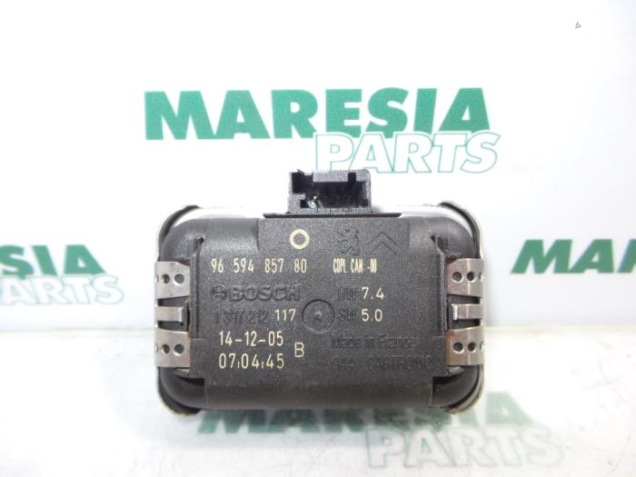 Begagnade Regnsensor Peugeot 407 SW (6E) 2.0 HDiF 16V Pris € 60,00 Marginaltabell erbjuds av Maresia Parts