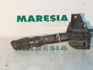 Usados Interruptor de indicador de dirección Fiat Tipo Precio € 25,00 Norma de margen ofrecido por Maresia Parts