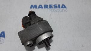 Used Oil cooler Renault Kangoo Express (FW) 1.5 dCi 90 FAP Price € 75,00 Margin scheme offered by Maresia Parts