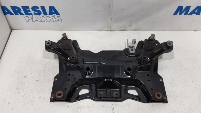Subframe from a Citroën C5 III Berline (RD) 1.6 16V THP 155 2012