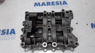 Used Oil pump Citroen C-Crosser 2.2 HDiF 16V Price € 105,00 Margin scheme offered by Maresia Parts