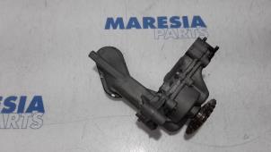 Gebrauchte Ölpumpe Citroen C-Crosser 2.2 HDiF 16V Preis € 105,00 Margenregelung angeboten von Maresia Parts