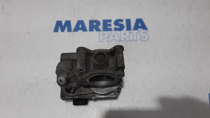Gebrauchte Drosselklappengehäuse Renault Clio IV Estate/Grandtour (7R) 0.9 Energy TCE 12V Preis € 19,99 Margenregelung angeboten von Maresia Parts