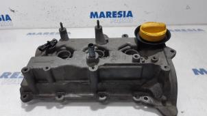 Used Rocker cover Renault Clio IV Estate/Grandtour (7R) 0.9 Energy TCE 12V Price € 50,00 Margin scheme offered by Maresia Parts