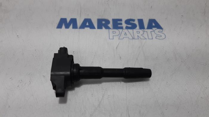 Usagé Broche bobine Renault Clio IV Estate/Grandtour (7R) 0.9 Energy TCE 12V Prix € 25,00 Règlement à la marge proposé par Maresia Parts