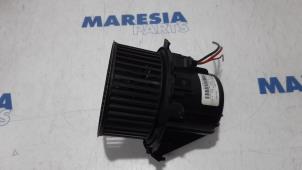 Usados Motor de ventilador de calefactor Citroen C5 III Berline (RD) 1.6 16V THP 155 Precio € 45,00 Norma de margen ofrecido por Maresia Parts