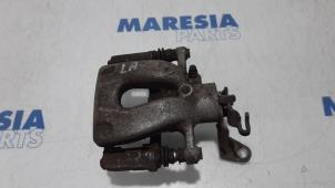 Used Rear brake calliper, left Alfa Romeo 159 (939AX) 1.8 TBI 16V Price € 50,00 Margin scheme offered by Maresia Parts