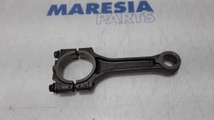 Used Connecting rod Alfa Romeo 159 (939AX) 1.8 TBI 16V Price € 50,00 Margin scheme offered by Maresia Parts