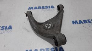 Used Rear upper wishbone, right Citroen C5 III Berline (RD) 1.6 16V THP 155 Price € 30,00 Margin scheme offered by Maresia Parts