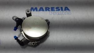 Used Vacuum pump (diesel) Peugeot 3008 I (0U/HU) 2.0 HYbrid4 16V Price € 60,00 Margin scheme offered by Maresia Parts