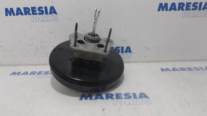 Usagé Servo frein Renault Talisman (RFDL) 1.6 Energy TCe 150 EDC Prix € 75,00 Règlement à la marge proposé par Maresia Parts