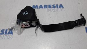 Used Rear seatbelt, centre Alfa Romeo 159 (939AX) 1.8 TBI 16V Price € 50,00 Margin scheme offered by Maresia Parts