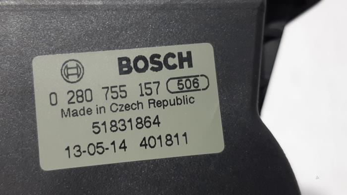 Gaspedalposition Sensor van een Fiat Doblo Cargo (263) 1.3 MJ 16V DPF Euro 5 2013