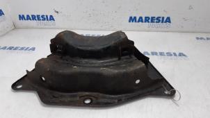 Used Subframe Fiat Doblo Cargo (263) 1.3 MJ 16V DPF Euro 5 Price € 90,75 Inclusive VAT offered by Maresia Parts