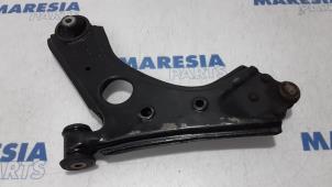 Used Front lower wishbone, right Fiat Doblo Cargo (263) 1.3 MJ 16V DPF Euro 5 Price € 40,00 Margin scheme offered by Maresia Parts