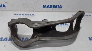 Used Front wishbone, left Citroen C5 III Berline (RD) 1.6 16V THP 155 Price € 75,00 Margin scheme offered by Maresia Parts