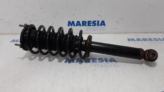 Front shock absorber rod, left from a Citroën C5 III Berline (RD) 1.6 16V THP 155 2012