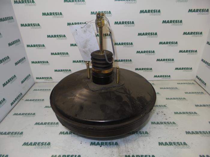 Usagé Servo frein Renault Laguna II Grandtour (KG) 2.2 dCi 150 16V Prix € 35,00 Règlement à la marge proposé par Maresia Parts