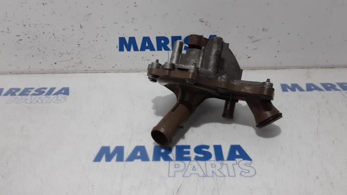 Begagnade Vattenpump Citroen Jumper (U9) 2.2 HDi 130 Pris € 72,60 Inklusive moms erbjuds av Maresia Parts