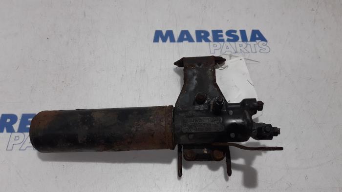 Gebrauchte Pumpfederung (Hydr.) Peugeot 3008 I (0U/HU) 1.6 16V THP 150 Preis € 99,99 Margenregelung angeboten von Maresia Parts