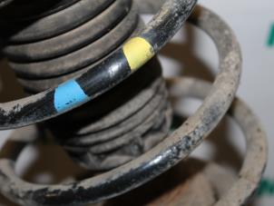 Used Front shock absorber rod, left Peugeot 406 Break (8E/F) 1.8 16V Price € 30,00 Margin scheme offered by Maresia Parts
