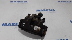 Used Front brake calliper, left Citroen DS5 (KD/KF) 2.0 HDiF 160 16V Price € 35,00 Margin scheme offered by Maresia Parts