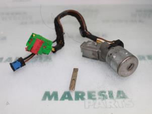 Used Ignition lock + key Peugeot 307 Break (3E) 2.0 HDi 90 Price € 35,00 Margin scheme offered by Maresia Parts