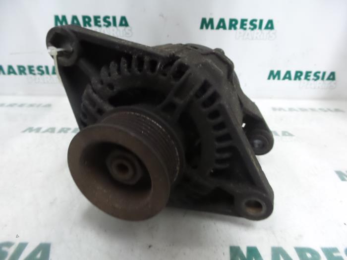 Begagnade Dynamo Fiat Brava (182B) 1.9 D S,SX Pris € 40,00 Marginaltabell erbjuds av Maresia Parts