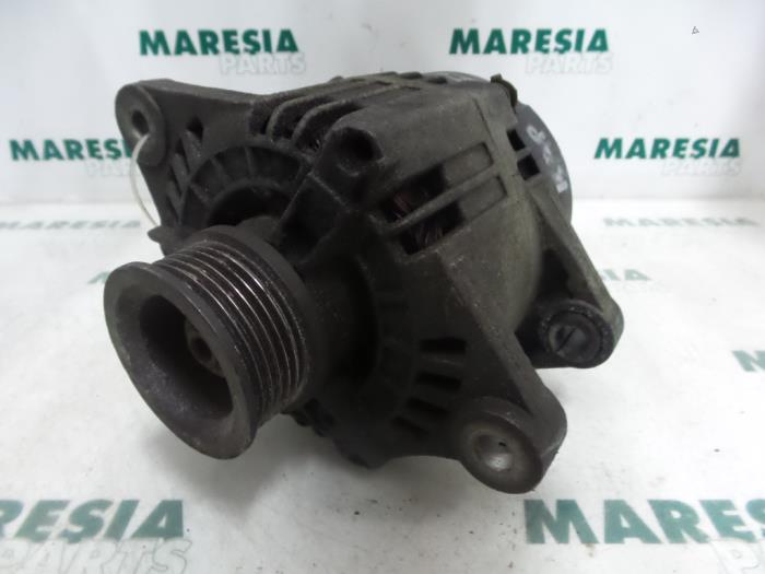 Usagé Dynamo Fiat Brava (182B) 1.9 TDS S,SX 75 Prix € 40,00 Règlement à la marge proposé par Maresia Parts