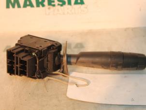 Used Indicator switch Peugeot 406 Break (8E/F) 1.8 16V Price € 25,00 Margin scheme offered by Maresia Parts