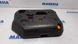 Used Tyre repair kit Citroen DS5 (KD/KF) 2.0 HDiF 160 16V Price € 50,00 Margin scheme offered by Maresia Parts
