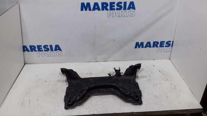 Usados Subchasis Peugeot 3008 I (0U/HU) 1.6 16V THP 150 Precio € 50,00 Norma de margen ofrecido por Maresia Parts