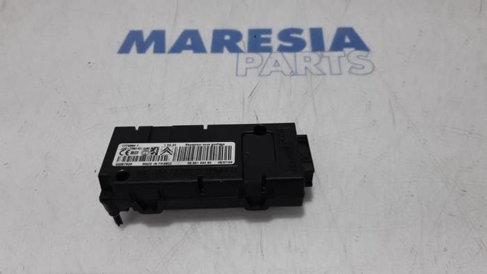 Begagnade Däcktrycksmodul Peugeot 3008 I (0U/HU) 1.6 16V THP 150 Pris € 50,00 Marginaltabell erbjuds av Maresia Parts