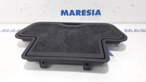 Used Storage compartment Peugeot 3008 I (0U/HU) 1.6 16V THP 150 Price € 50,00 Margin scheme offered by Maresia Parts