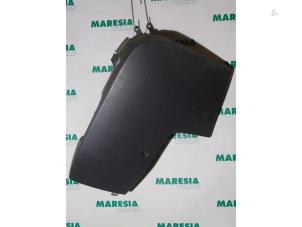 Used Rear bumper component, left Renault Trafic New (FL) 1.9 dCi 100 16V Price € 42,35 Inclusive VAT offered by Maresia Parts