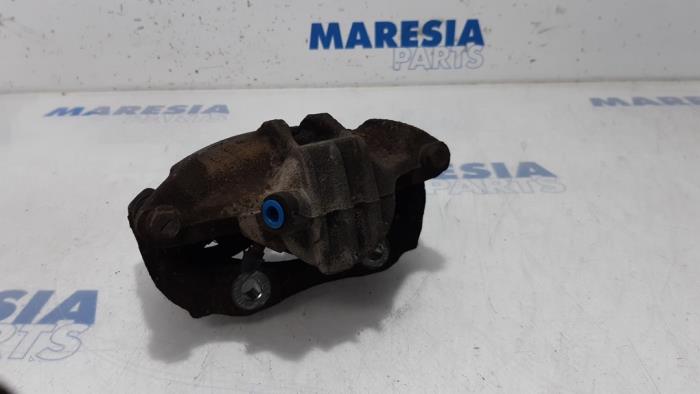 Gebrauchte Bremszange links vorne Peugeot 207 SW (WE/WU) 1.4 16V Vti Preis € 25,00 Margenregelung angeboten von Maresia Parts