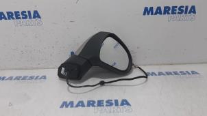 Used Wing mirror, right Peugeot 207 SW (WE/WU) 1.4 16V Vti Price € 50,00 Margin scheme offered by Maresia Parts