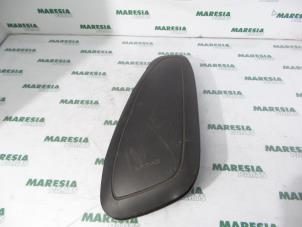 Used Seat airbag (seat) Peugeot 206 (2A/C/H/J/S) 2.0 XS,XT HDi Price € 35,00 Margin scheme offered by Maresia Parts