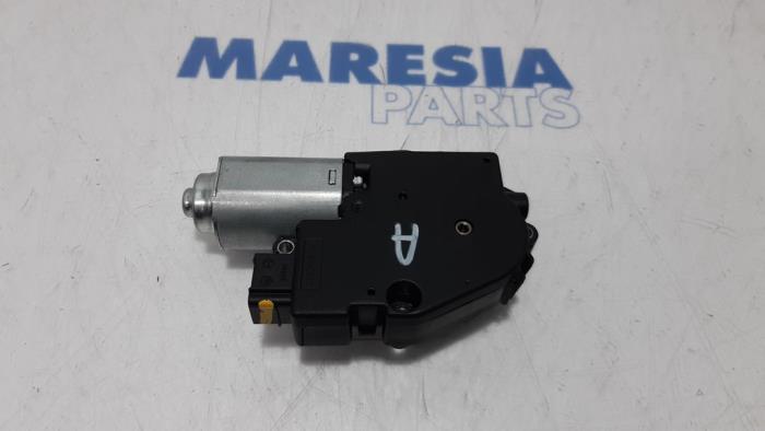 Używane Silnik szyberdachu Citroen DS5 (KD/KF) 2.0 HDiF 160 16V Cena € 105,00 Procedura marży oferowane przez Maresia Parts