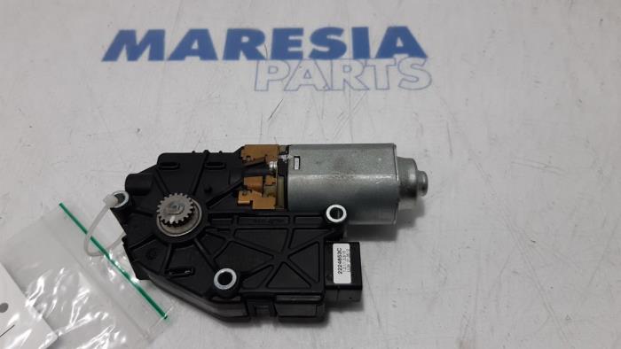 Używane Silnik szyberdachu Citroen DS5 (KD/KF) 2.0 HDiF 160 16V Cena € 105,00 Procedura marży oferowane przez Maresia Parts