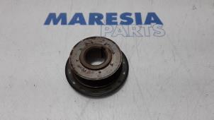 Used Crankshaft sprocket Peugeot 308 SW (L4/L9/LC/LJ/LR) 1.6 BlueHDi 120 Price € 40,00 Margin scheme offered by Maresia Parts