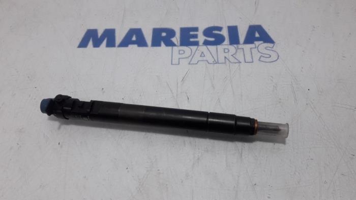 Usagé Injecteurs Peugeot 508 (8D) 2.0 Hybrid4 16V Prix € 99,95 Règlement à la marge proposé par Maresia Parts