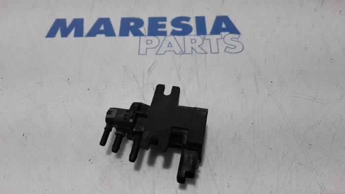 Usagé Régulateur pression turbo Peugeot 508 (8D) 2.0 Hybrid4 16V Prix € 40,00 Règlement à la marge proposé par Maresia Parts