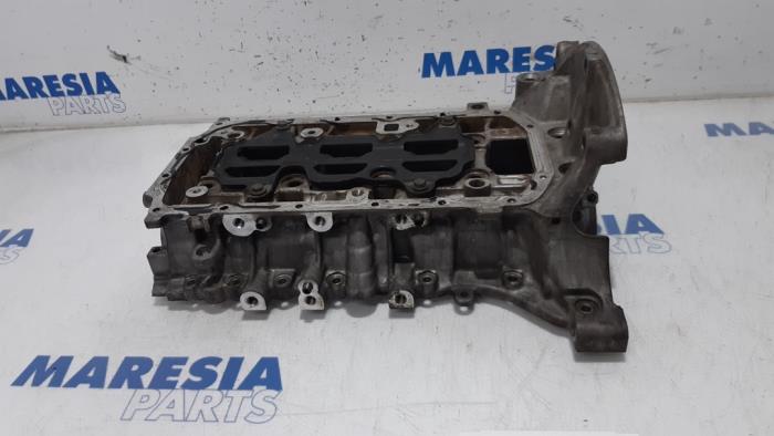 Usagé Couvercle carter Peugeot 3008 I (0U/HU) 1.6 16V THP 150 Prix € 35,00 Règlement à la marge proposé par Maresia Parts