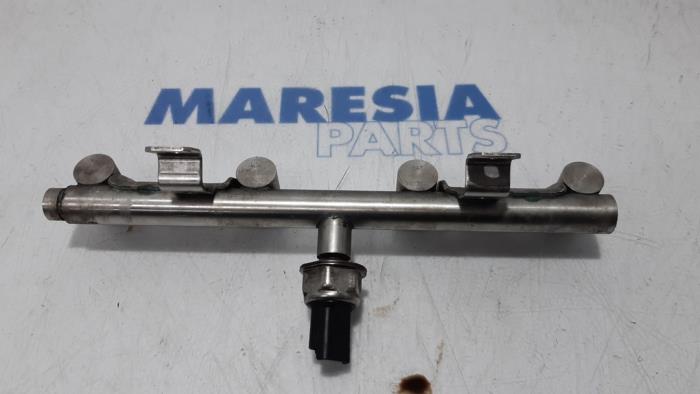 Usagé Système d'injection Peugeot 3008 I (0U/HU) 1.6 16V THP 150 Prix € 40,00 Règlement à la marge proposé par Maresia Parts
